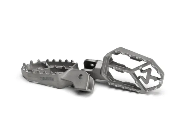 Akrapovic FOOTPEGS TITANIUM BMW GS